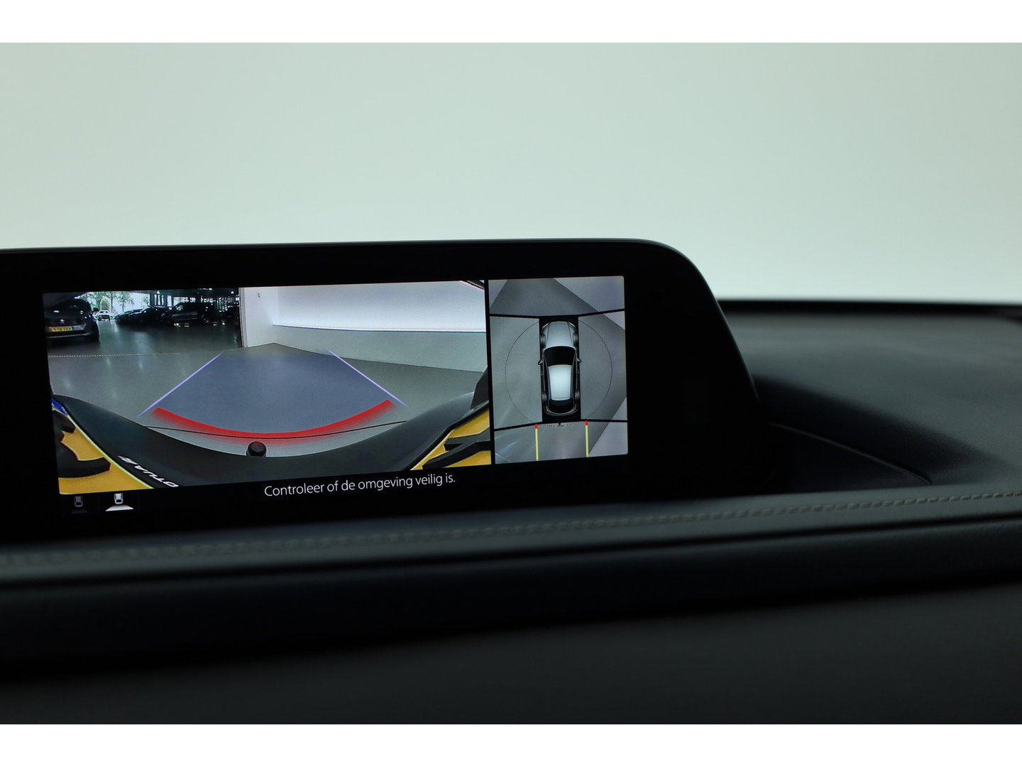 Mazda CX-30 2.0 e-SkyActiv-G M Hybrid Comfort | Rijklaar! | Adapt. Cruise | HUD | Bose | 360cam | Stoel- stuurverw. | Trekhaak | Apple CarPlay