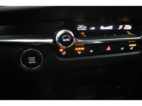 Mazda CX-30 2.0 e-SkyActiv-G M Hybrid Comfort | Rijklaar! | Adapt. Cruise | HUD | Bose | 360cam | Stoel- stuurverw. | Trekhaak | Apple CarPlay
