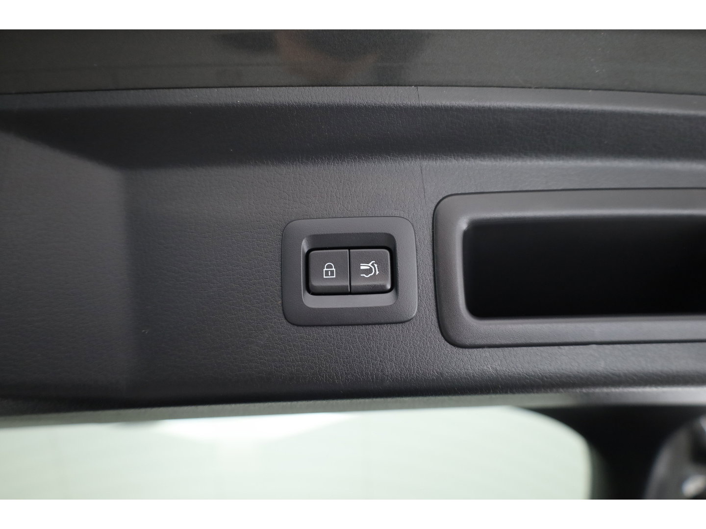 Mazda CX-30 2.0 e-SkyActiv-G M Hybrid Comfort | Rijklaar! | Adapt. Cruise | HUD | Bose | 360cam | Stoel- stuurverw. | Trekhaak | Apple CarPlay