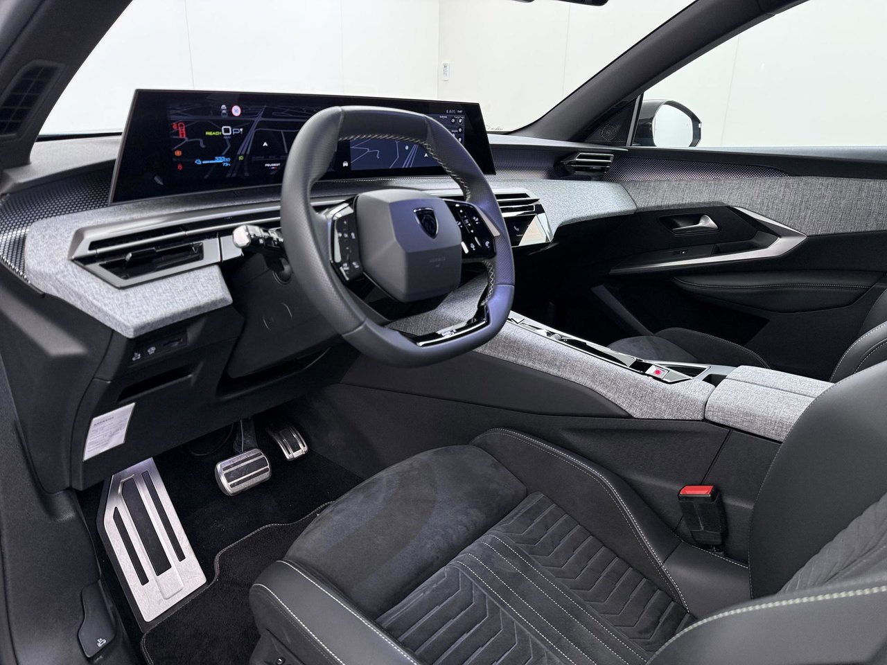 Peugeot e-3008