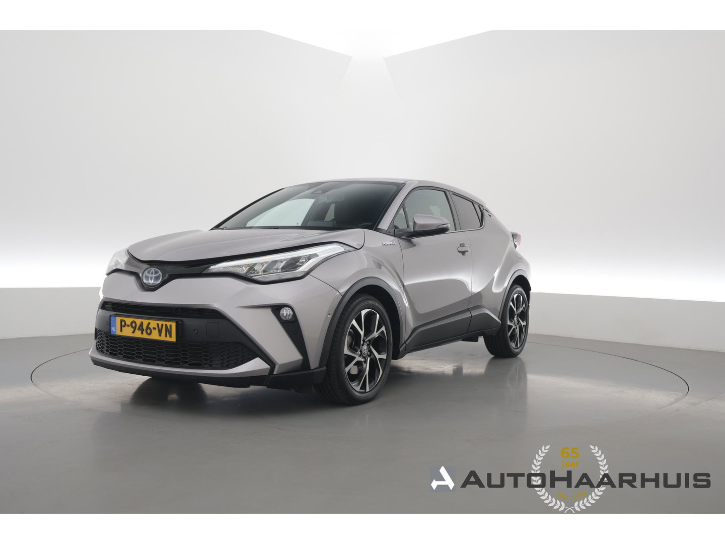 Toyota C-HR 1.8 Hybrid Executive | Rijklaar! | Cruise Contr. | Trekhaak | Camera | Keyless | Stoel- Stuurverw. | Apple CarPlay