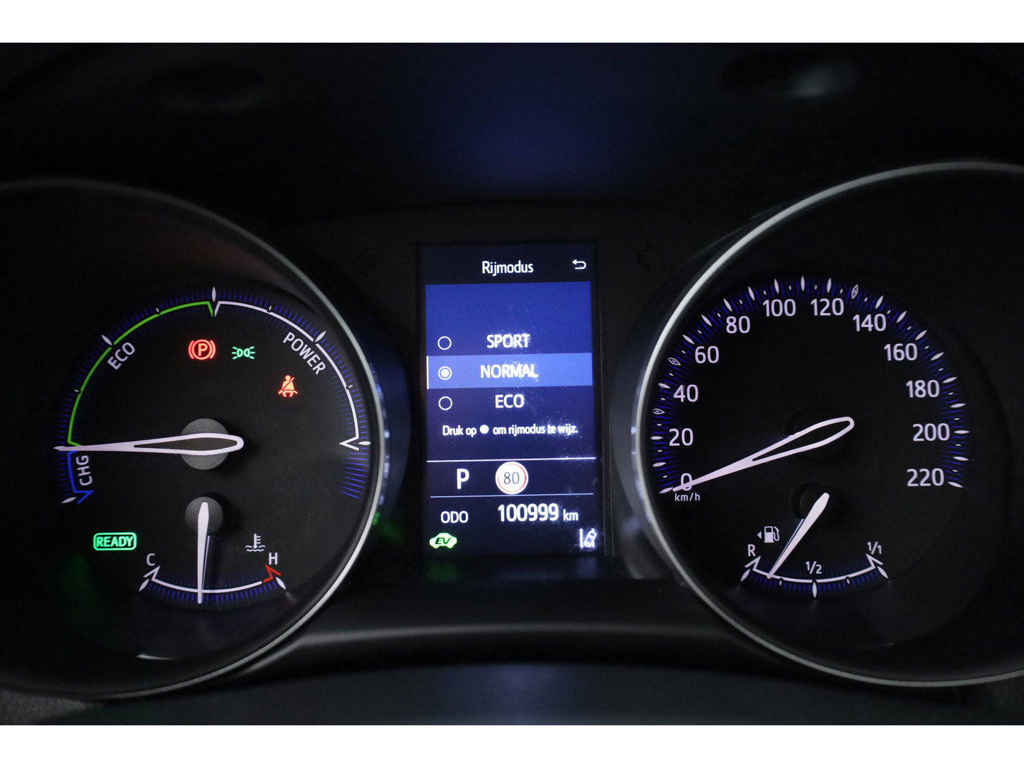Toyota C-HR 1.8 Hybrid Executive | Rijklaar! | Cruise Contr. | Trekhaak | Camera | Keyless | Stoel- Stuurverw. | Apple CarPlay