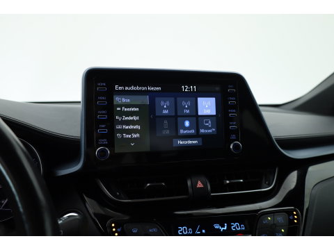 Toyota C-HR 1.8 Hybrid Executive | Rijklaar! | Cruise Contr. | Trekhaak | Camera | Keyless | Stoel- Stuurverw. | Apple CarPlay