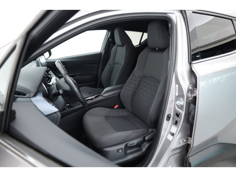 Toyota C-HR 1.8 Hybrid Executive | Rijklaar! | Cruise Contr. | Trekhaak | Camera | Keyless | Stoel- Stuurverw. | Apple CarPlay