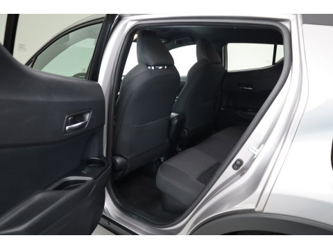 Toyota C-HR 1.8 Hybrid Executive | Rijklaar! | Cruise Contr. | Trekhaak | Camera | Keyless | Stoel- Stuurverw. | Apple CarPlay