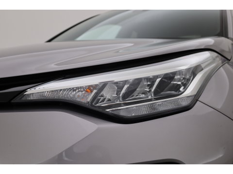 Toyota C-HR 1.8 Hybrid Executive | Rijklaar! | Cruise Contr. | Trekhaak | Camera | Keyless | Stoel- Stuurverw. | Apple CarPlay