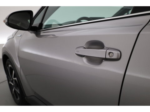Toyota C-HR 1.8 Hybrid Executive | Rijklaar! | Cruise Contr. | Trekhaak | Camera | Keyless | Stoel- Stuurverw. | Apple CarPlay