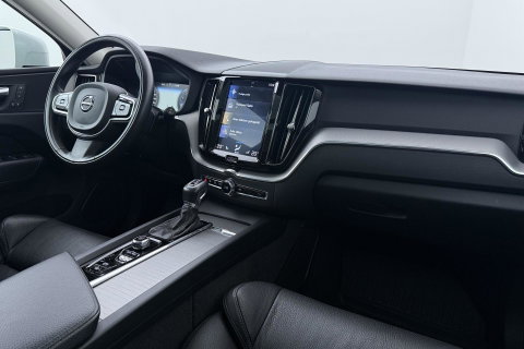 Volvo XC60 2.0 T5 Inscription | Luchtvering | Panoramadak | 360° Camera | BLIS | Standkachel | Stoel+Stuurverwarming | ACC
