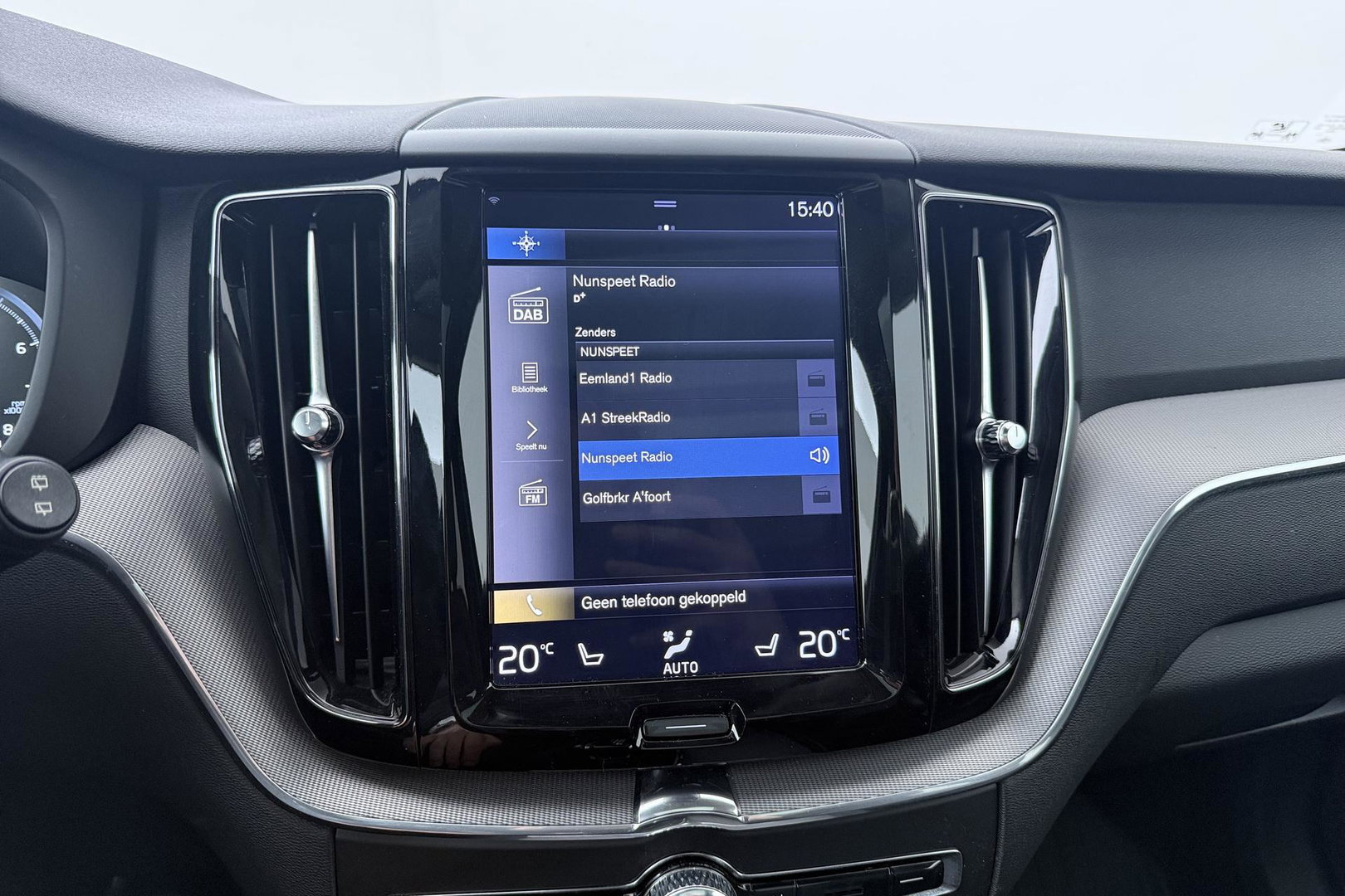 Volvo XC60 2.0 T5 Inscription | Luchtvering | Panoramadak | 360° Camera | BLIS | Standkachel | Stoel+Stuurverwarming | ACC