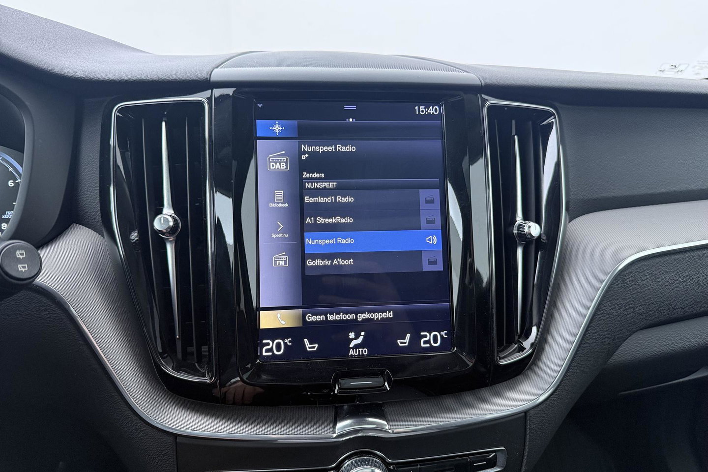 Volvo XC60 2.0 T5 Inscription | Luchtvering | Panoramadak | 360° Camera | BLIS | Standkachel | Stoel+Stuurverwarming | ACC