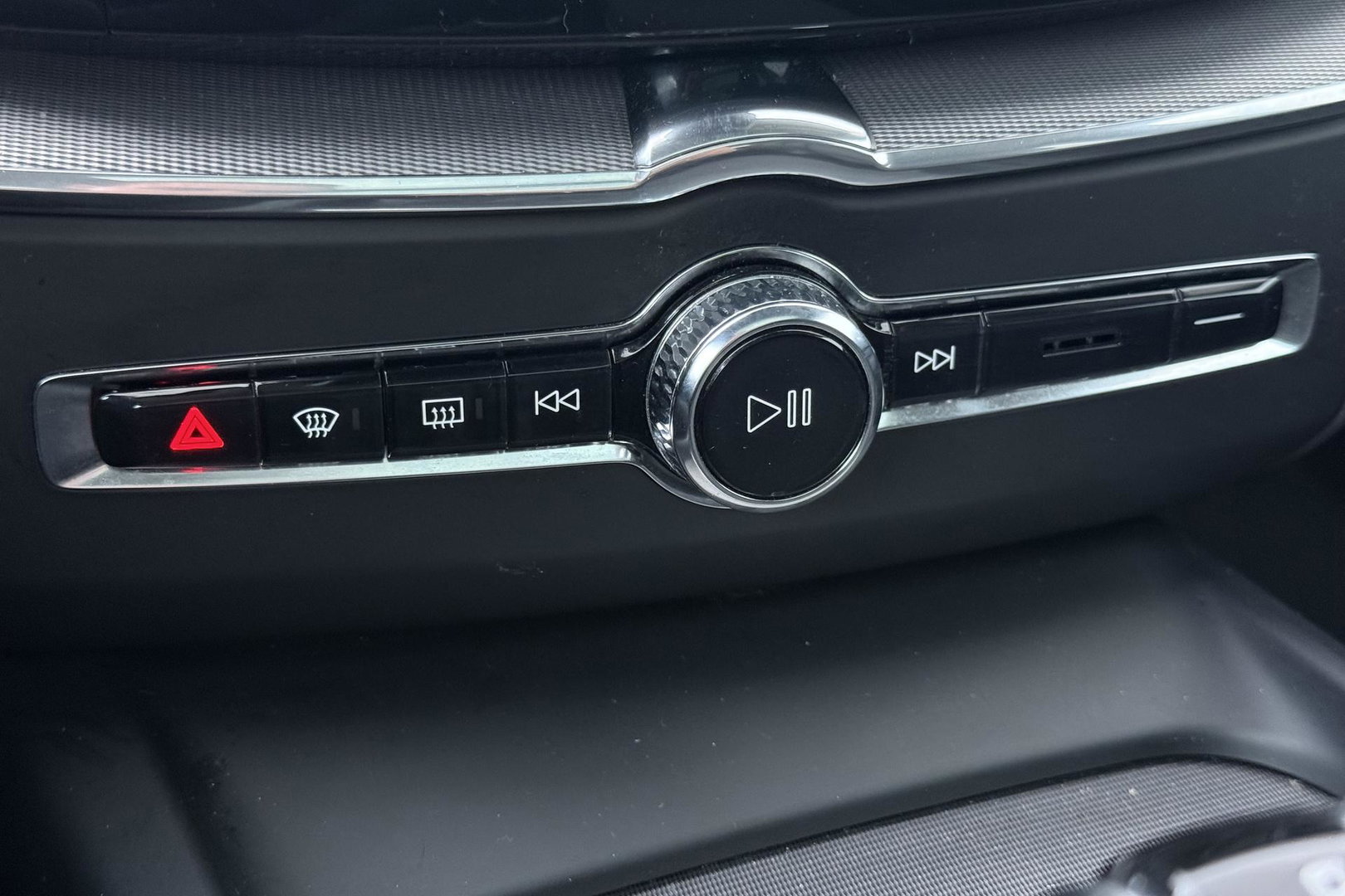 Volvo XC60 2.0 T5 Inscription | Luchtvering | Panoramadak | 360° Camera | BLIS | Standkachel | Stoel+Stuurverwarming | ACC