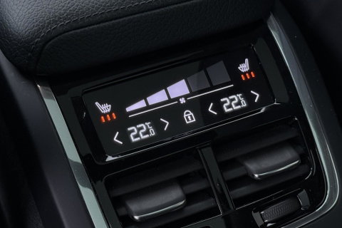 Volvo XC60 2.0 T5 Inscription | Luchtvering | Panoramadak | 360° Camera | BLIS | Standkachel | Stoel+Stuurverwarming | ACC