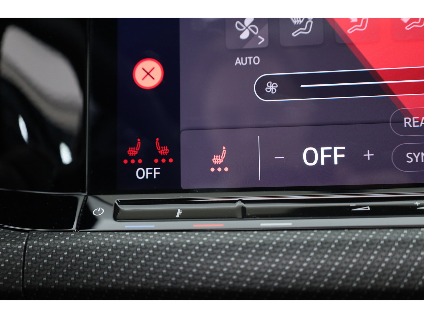 Volkswagen Golf 1.5 eTSI R-Line DSG | Pano | Adapt. Cruise | IQ. Light | CarPlay | Navi | Camera | Stoel-Stuurverw.