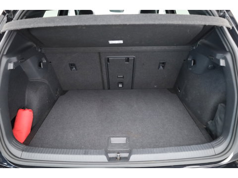 Volkswagen Golf 1.5 eTSI R-Line DSG | Pano | Adapt. Cruise | IQ. Light | CarPlay | Navi | Camera | Stoel-Stuurverw.