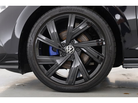 Volkswagen Golf 1.5 eTSI R-Line DSG | Pano | Adapt. Cruise | IQ. Light | CarPlay | Navi | Camera | Stoel-Stuurverw.