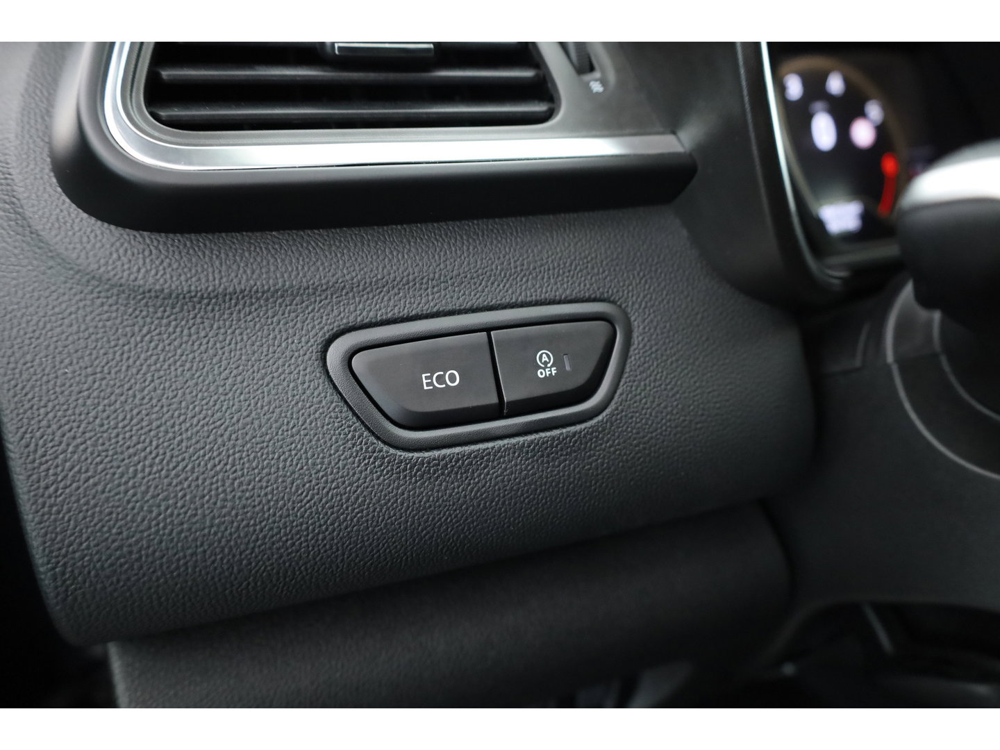 Renault Kadjar 1.3 TCe Equilibre | Cruise Control | Camera | Keyless | Navi | Apple CarPlay | PDC V+A | 17''