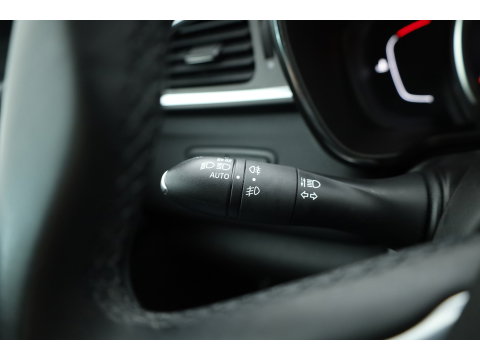 Renault Kadjar 1.3 TCe Equilibre | Cruise Control | Camera | Keyless | Navi | Apple CarPlay | PDC V+A | 17''