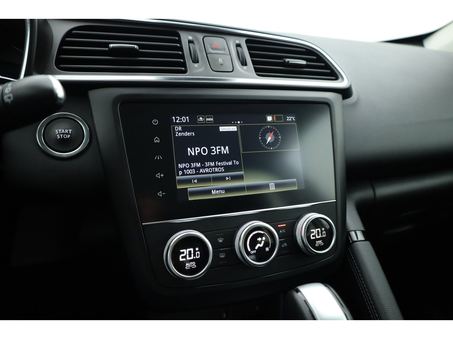Renault Kadjar 1.3 TCe Equilibre | Cruise Control | Camera | Keyless | Navi | Apple CarPlay | PDC V+A | 17''
