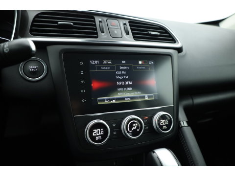 Renault Kadjar 1.3 TCe Equilibre | Cruise Control | Camera | Keyless | Navi | Apple CarPlay | PDC V+A | 17''