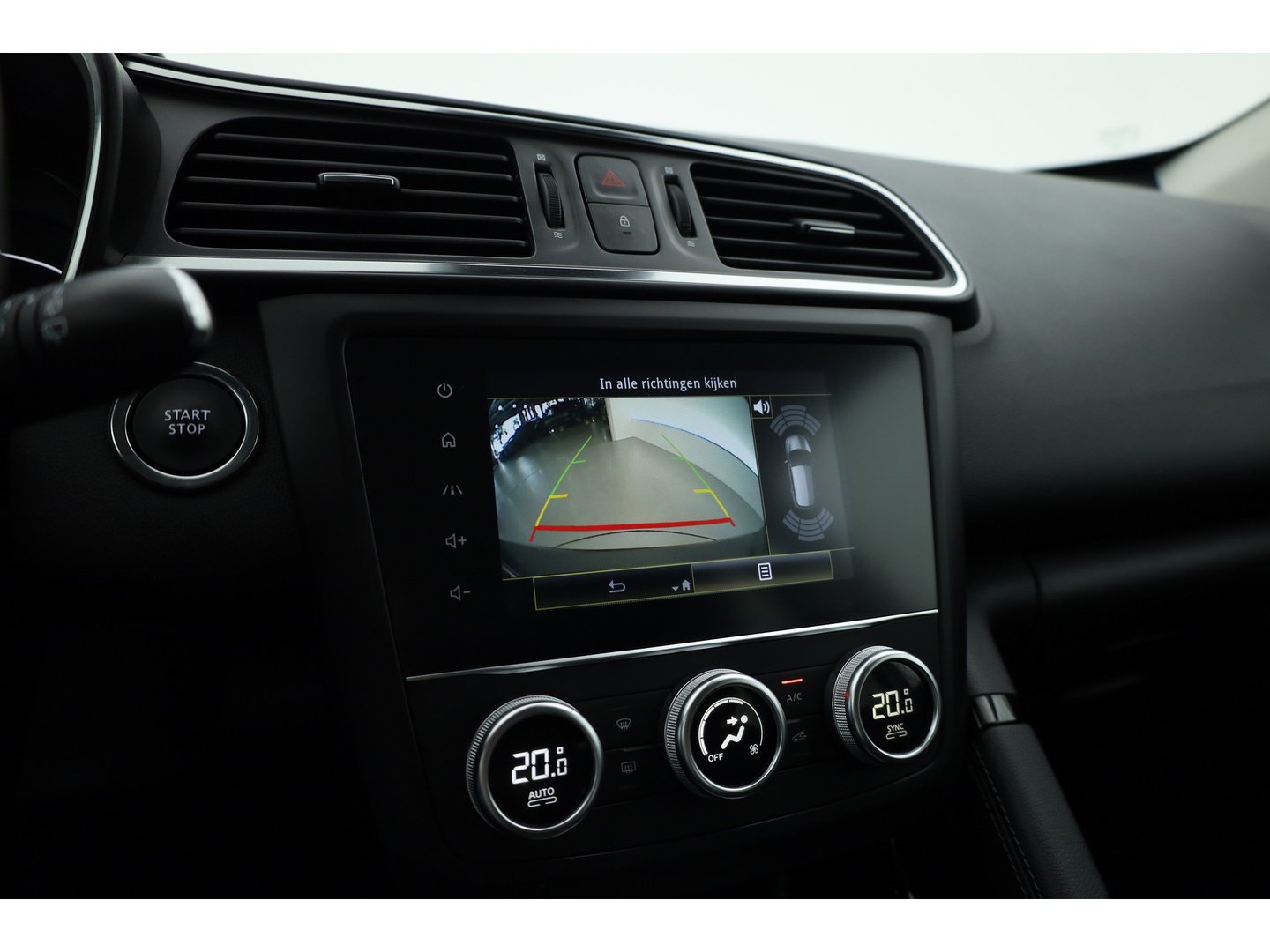 Renault Kadjar 1.3 TCe Equilibre | Cruise Control | Camera | Keyless | Navi | Apple CarPlay | PDC V+A | 17''