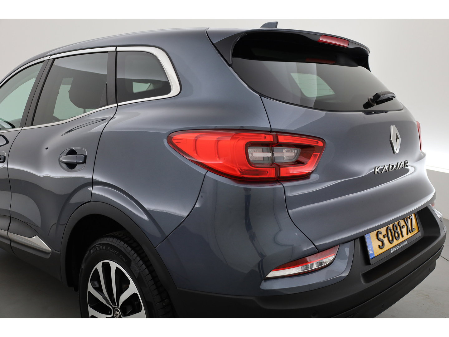 Renault Kadjar 1.3 TCe Equilibre | Cruise Control | Camera | Keyless | Navi | Apple CarPlay | PDC V+A | 17''