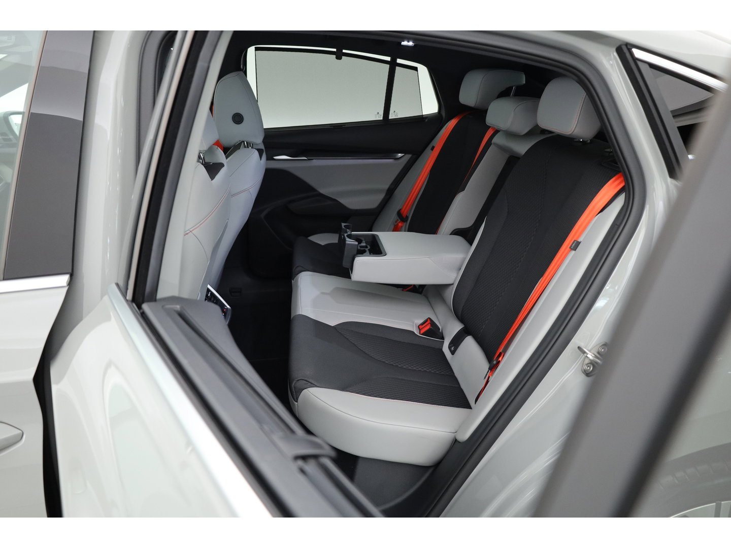 Škoda Enyaq Coupé 85 Sportline | Winter Pack | Pano | HUD | Memory | Adapt. Cruise | 360cam | Canton | Keyless