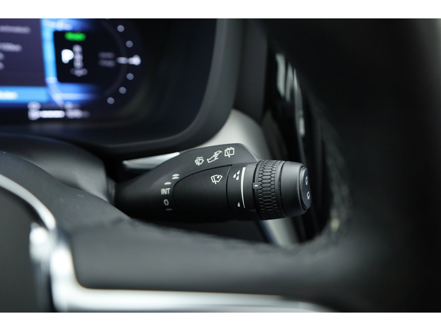 Volvo XC60 2.0 T8 Plug-in hybrid AWD Plus Dark | Rijklaar! | Pano | Pilot Assist | Leder | Camera | Stoel- stuurverw. | H&K | Memory Seats