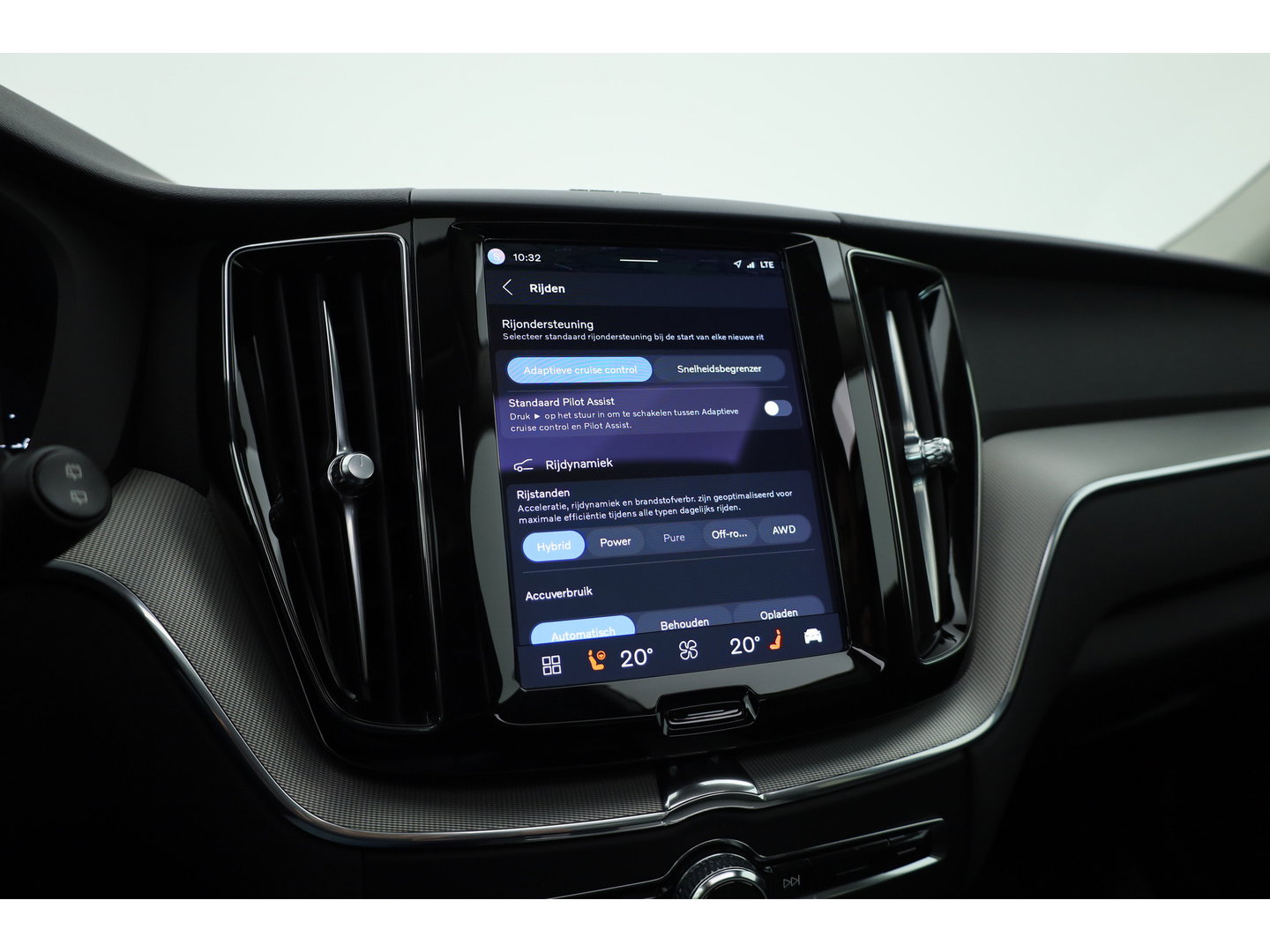 Volvo XC60 2.0 T8 Plug-in hybrid AWD Plus Dark | Rijklaar! | Pano | Pilot Assist | Leder | Camera | Stoel- stuurverw. | H&K | Memory Seats