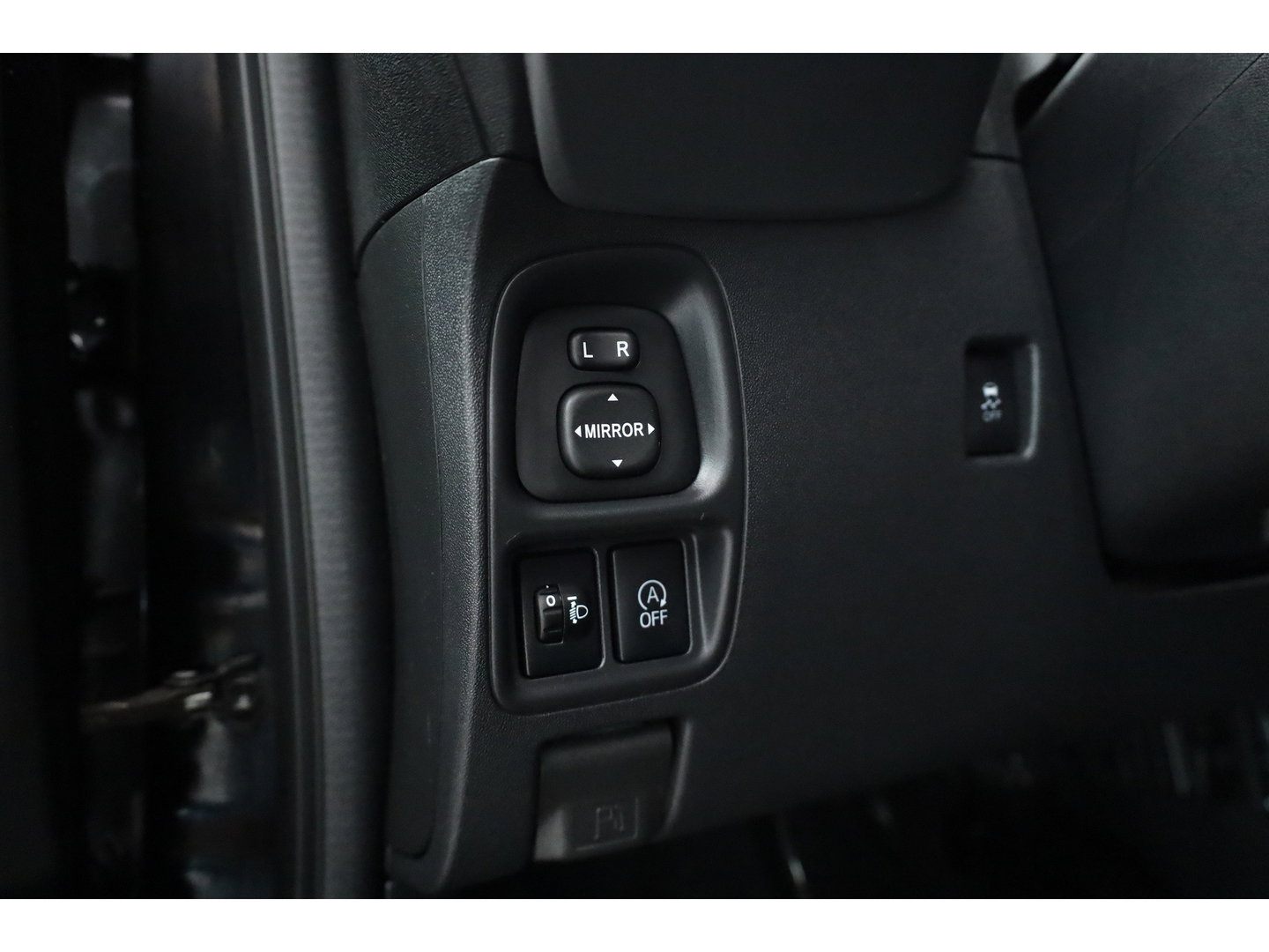 Toyota Aygo 1.0 VVT-i x-play | Rijklaar! | Apple CarPlay & Android Auto | All Season | Airco | DAB | Camera