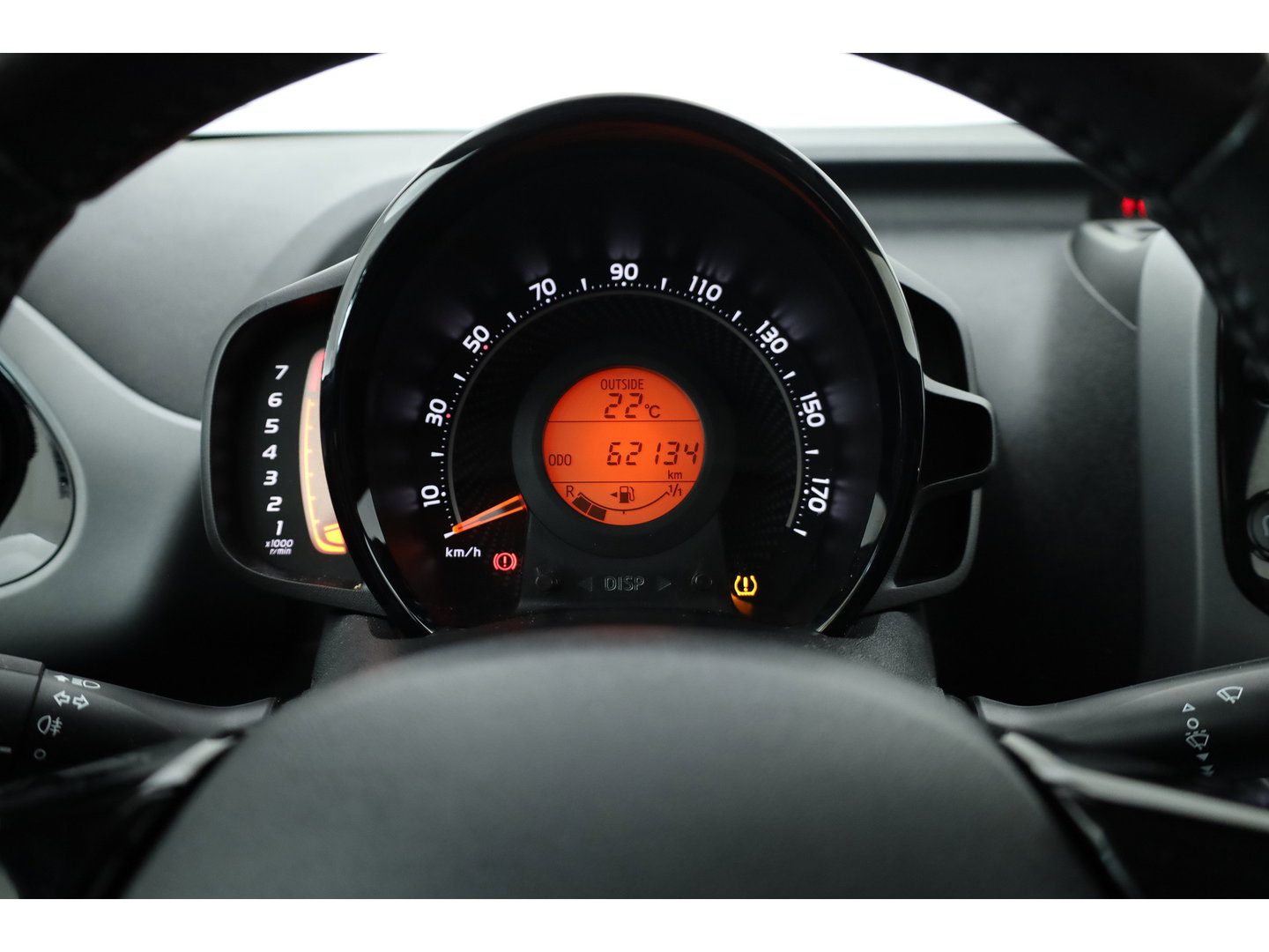 Toyota Aygo 1.0 VVT-i x-play | Rijklaar! | Apple CarPlay & Android Auto | All Season | Airco | DAB | Camera