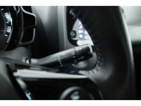 Toyota Aygo 1.0 VVT-i x-play | Rijklaar! | Apple CarPlay & Android Auto | All Season | Airco | DAB | Camera