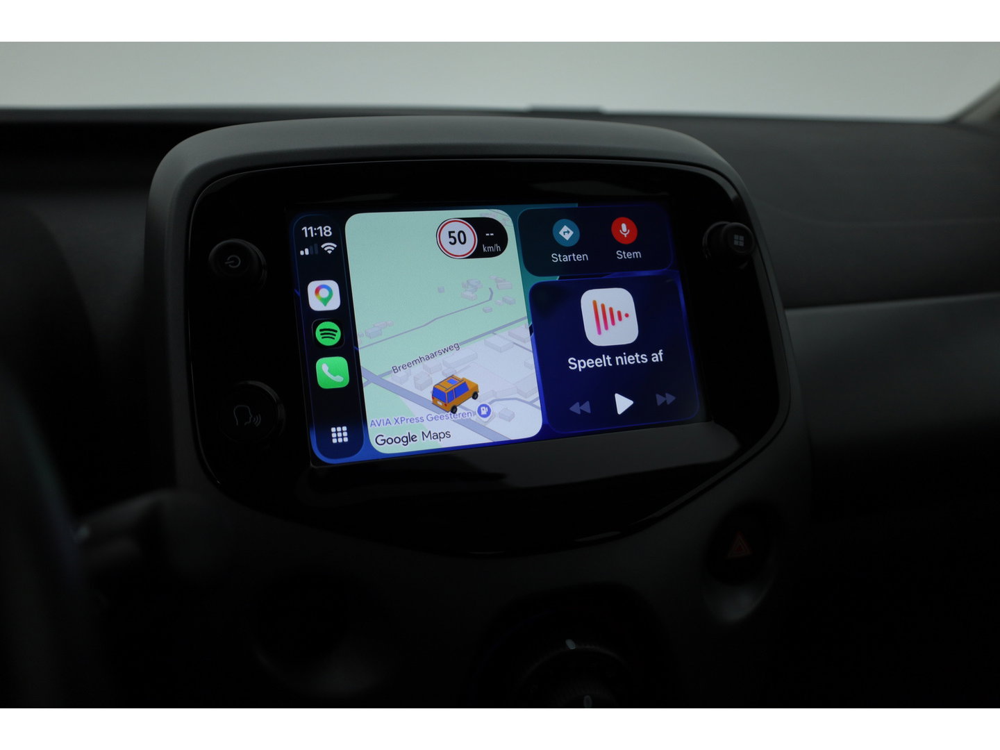 Toyota Aygo 1.0 VVT-i x-play | Rijklaar! | Apple CarPlay & Android Auto | All Season | Airco | DAB | Camera