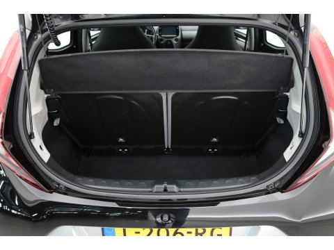 Toyota Aygo 1.0 VVT-i x-play | Rijklaar! | Apple CarPlay & Android Auto | All Season | Airco | DAB | Camera