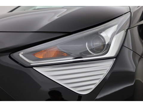 Toyota Aygo 1.0 VVT-i x-play | Rijklaar! | Apple CarPlay & Android Auto | All Season | Airco | DAB | Camera