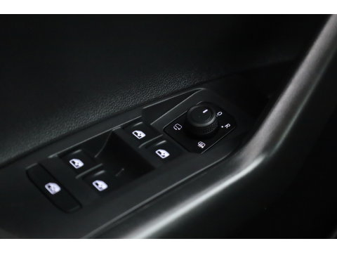 Volkswagen Polo 1.0 TSI Life Business DSG | Orgi. NL | Rijklaar | Adapt. Cruise | PDC | Apple CarPlay | Navi | Clima | Stoelverw.