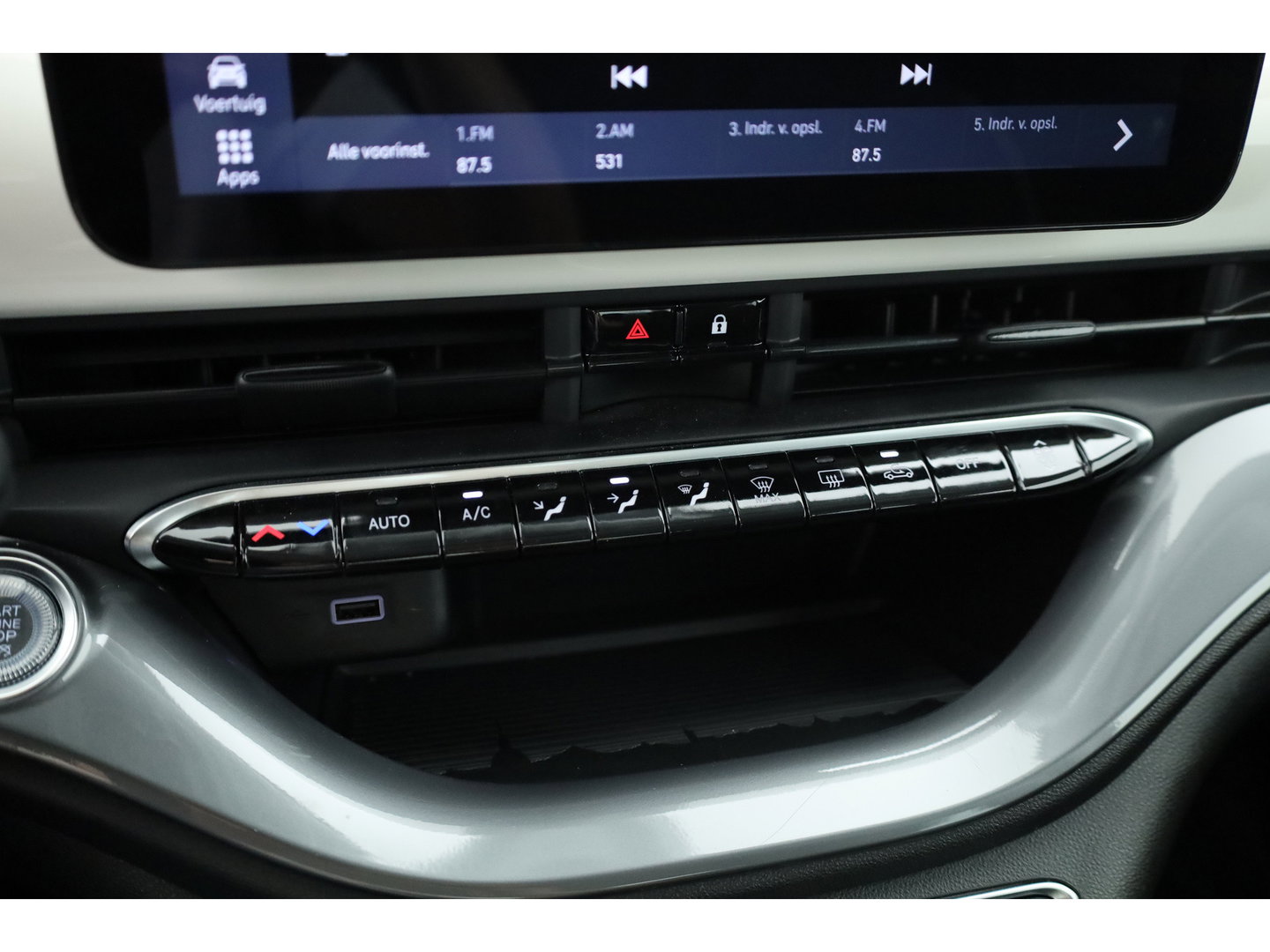 Fiat 500 42 kWh | Rijklaar! | Cruise Contr. | Keyless | Camera | Stoelverw. | Dodehoek | Apple CarPlay | PDC V+A
