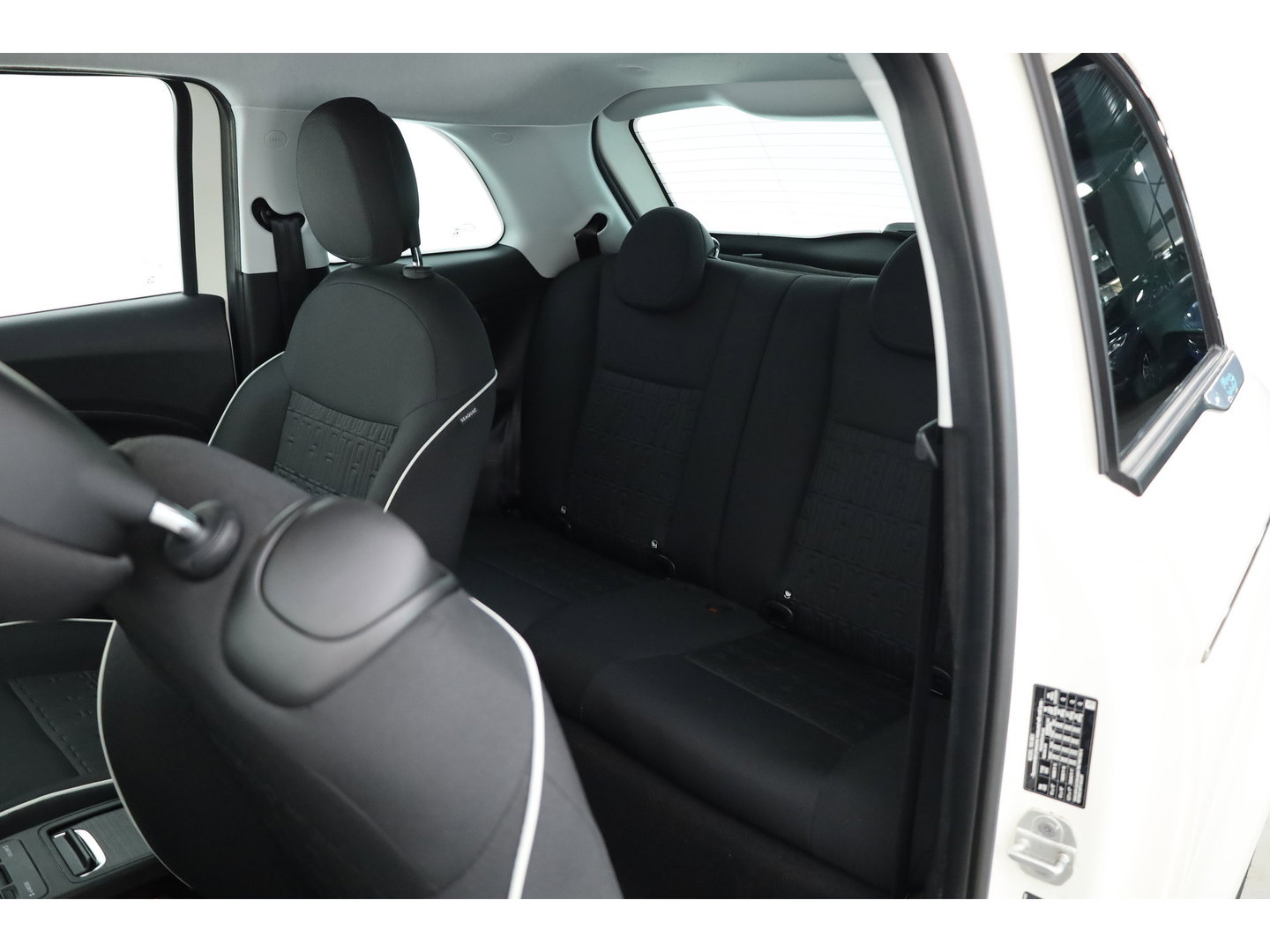 Fiat 500 42 kWh | Rijklaar! | Cruise Contr. | Keyless | Camera | Stoelverw. | Dodehoek | Apple CarPlay | PDC V+A