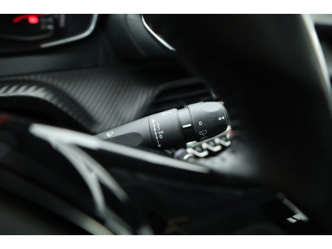 Peugeot 208 1.2 PureTech Active Pack | Rijklaar! | Cruise Control | PDC+A | Apple CarPlay | All Season | Stoelverw. | 16''