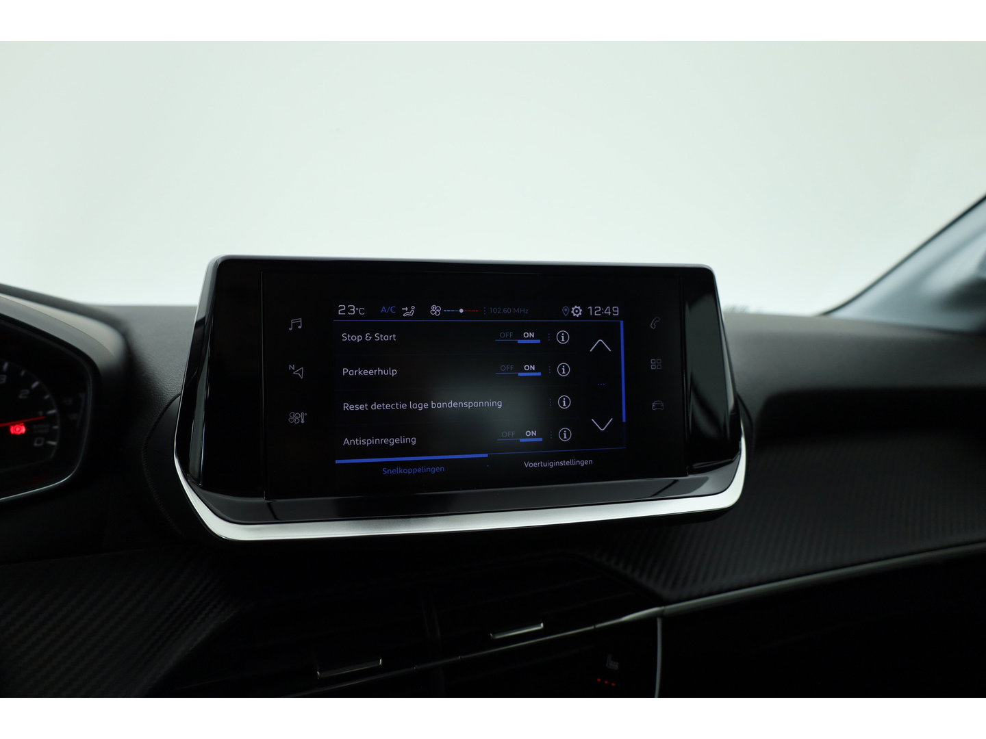Peugeot 208 1.2 PureTech Active Pack | Rijklaar! | Cruise Control | PDC+A | Apple CarPlay | All Season | Stoelverw. | 16''