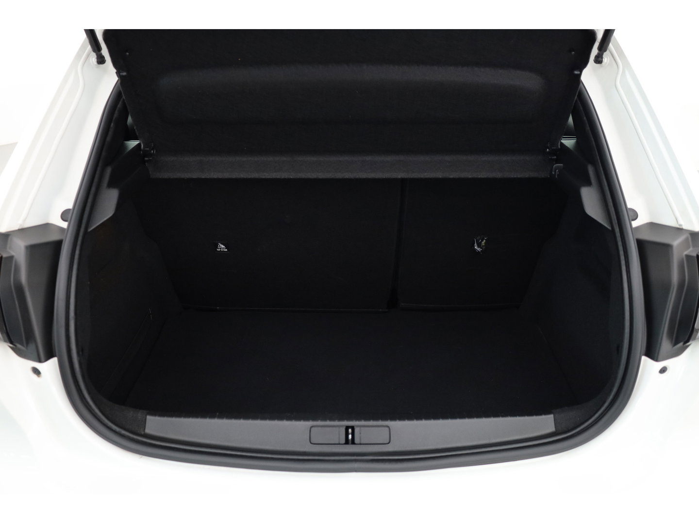 Peugeot 208 1.2 PureTech Active Pack | Rijklaar! | Cruise Control | PDC+A | Apple CarPlay | All Season | Stoelverw. | 16''