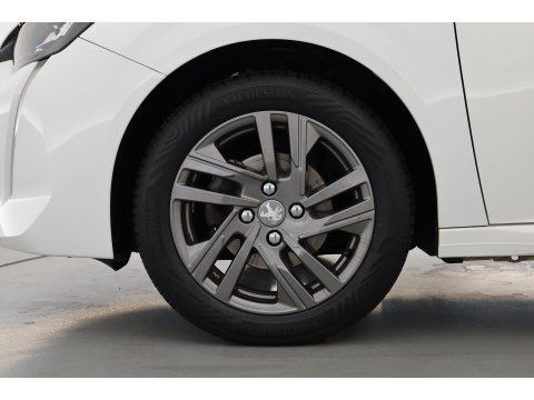 Peugeot 208 1.2 PureTech Active Pack | Rijklaar! | Cruise Control | PDC+A | Apple CarPlay | All Season | Stoelverw. | 16''