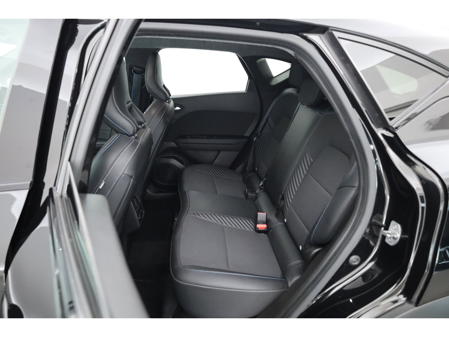 Renault Captur 1.6 E-Tech full hybrid 145 esprit Alpine | Rijklaar! | Adapt. Cruise | Camera | Google Maps | Apple CarPlay | Stuurverw. | Keyless | 19''
