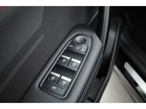 Renault Captur 1.6 E-Tech full hybrid 145 esprit Alpine | Rijklaar! | Adapt. Cruise | Camera | Google Maps | Apple CarPlay | Stuurverw. | Keyless | 19''