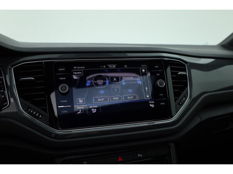 Volkswagen T-Roc 1.5 TSI Sport Business R | Rijklaar! | Pano | Trekhaak | Camera | Adapt. Cruise | Stoelverw. | Apple CarPlay | 19''
