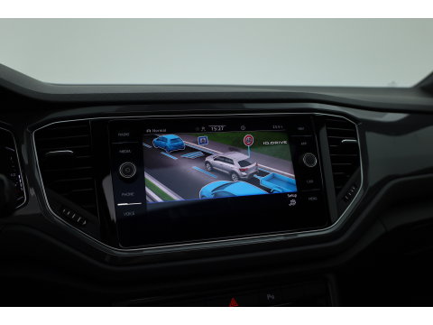 Volkswagen T-Roc 1.5 TSI Sport Business R | Rijklaar! | Pano | Trekhaak | Camera | Adapt. Cruise | Stoelverw. | Apple CarPlay | 19''