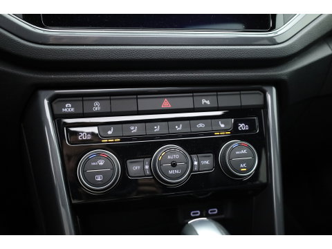 Volkswagen T-Roc 1.5 TSI Sport Business R | Rijklaar! | Pano | Trekhaak | Camera | Adapt. Cruise | Stoelverw. | Apple CarPlay | 19''