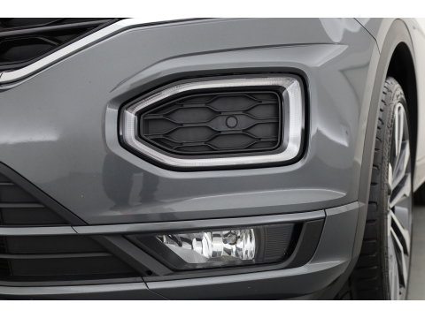 Volkswagen T-Roc 1.5 TSI Sport Business R | Rijklaar! | Pano | Trekhaak | Camera | Adapt. Cruise | Stoelverw. | Apple CarPlay | 19''