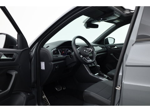 Volkswagen T-Roc 1.5 TSI Sport Business R | Rijklaar! | Pano | Trekhaak | Camera | Adapt. Cruise | Stoelverw. | Apple CarPlay | 19''