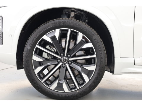Volvo XC90 2.0 T8 Plug-in hybrid AWD Ultra Dark | Pano | HUD | Luchtvering | 360cam | Stoelventi. | Massage | Elek. Trekhaak | B&W Audio |