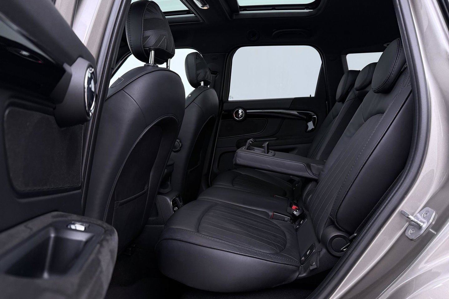 MINI Countryman 2.0 John Cooper Works ALL4 Chili | Harman/Kardon | Panoramadak | Head-Up | Camera | Comfort Access | Stoelverwarming | ACC